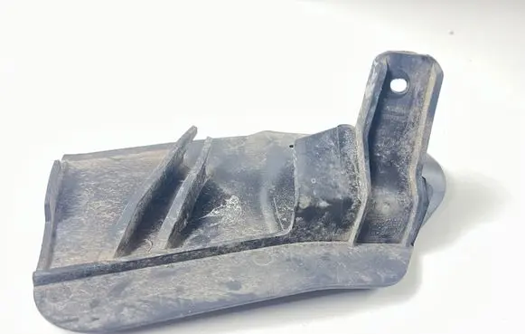 Volkswagen Jetta VI Rear mudguard 5C6854855