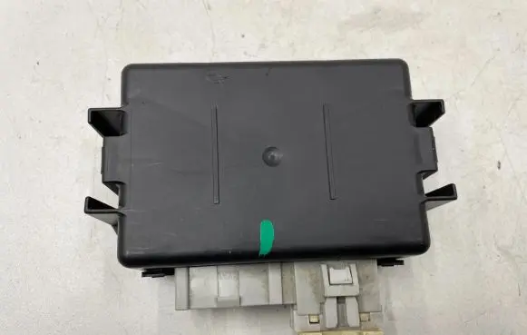 Chevrolet Captiva Comfort/convenience module 22787940 28299560