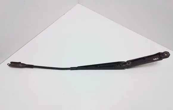 Volvo XC90 Front wiper blade arm 30753820