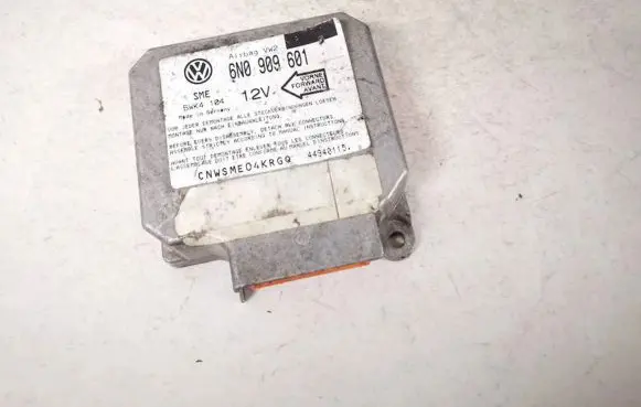 Volkswagen PASSAT B4 Airbag control unit/module 6n0909601 5wk4130