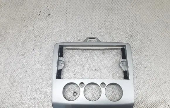 Ford Focus Climate control/heater control trim 4M5118522