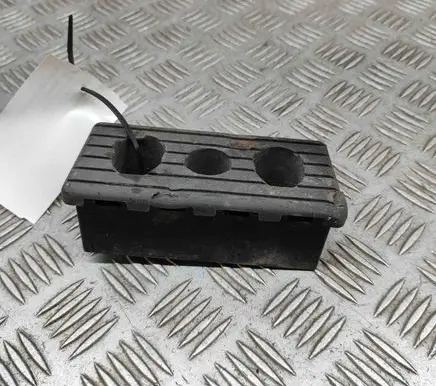 Tesla Model X Jacking socket point 104588700B