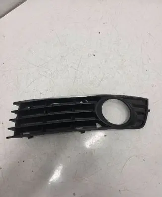 Audi A4 S4 B6 8E 8H Front bumper lower grill 8E0807681A