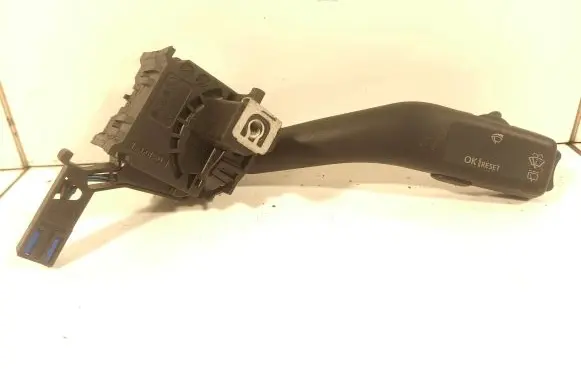 Skoda Octavia Mk2 (1Z) Wiper control stalk 1K0953519A 01203506 20350650466346