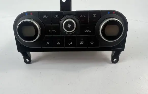 Nissan Qashqai Interior fan control switch 27500JD400