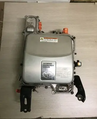 Toyota Prius (XW20) Voltage converter inverter G927047040