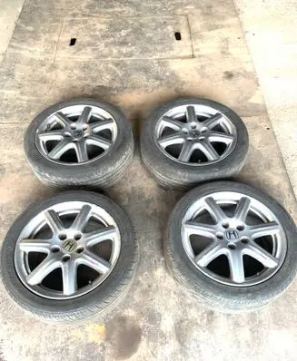 Honda Civic R17 alloy rim 