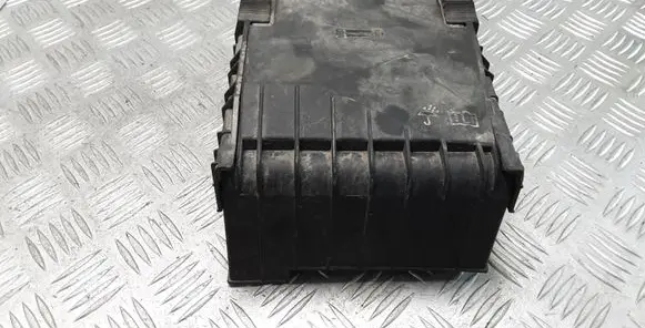 Volkswagen PASSAT B6 Fuse module 1K0937124P