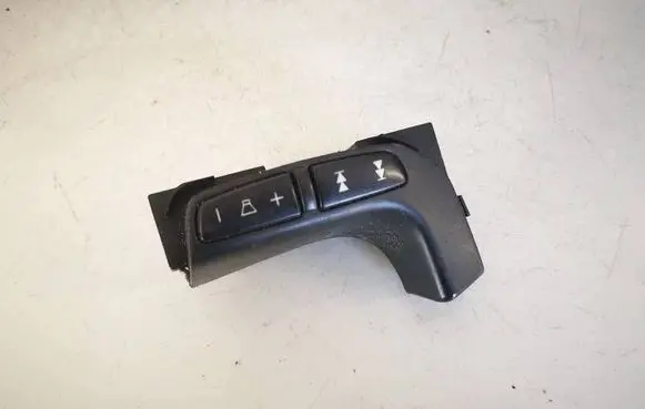 Volvo V70 Steering wheel buttons/switches 30642030