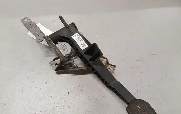 Clutch pedal