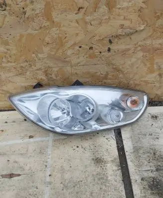 Opel Movano B Headlight/headlamp 17064603 17064601