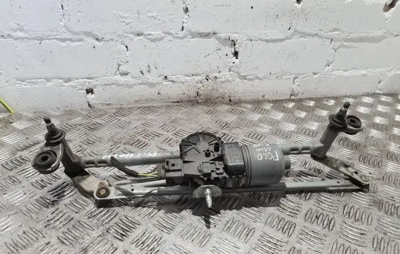Volkswagen Polo V 6R Front wiper linkage and motor 0390241566 6R1955119