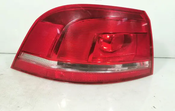 Volkswagen PASSAT B7 Rear/tail lights 3AF94T095C