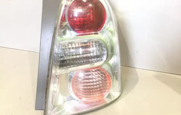Toyota Corolla Verso AR10 Rear/tail lights 13124F 815500F06000