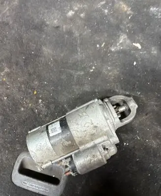 Mercedes-Benz S W220 Starter motor LRS01686