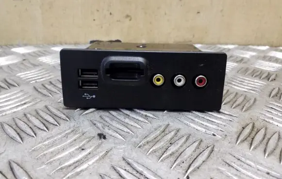 Ford Mondeo MK V USB socket connector BT4T14F014AE