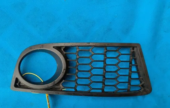 BMW 1 F20 F21 Front bumper lower grill 8048968