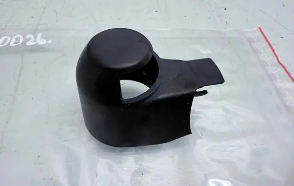 Volkswagen PASSAT B6 Rear wiper blade arm 
