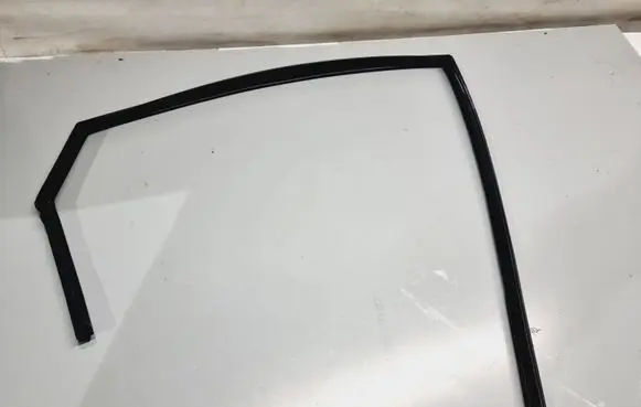 KIA Niro Rubber seal rear door window/glass 83530G5000