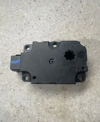 Audi e-tron Air flap motor/actuator ET416003 ZBAT0084D03