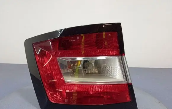 Skoda Fabia Mk3 (NJ) Rear/tail lights 6V9945095