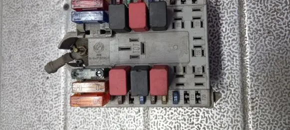 Fiat Punto (188) Central body control module