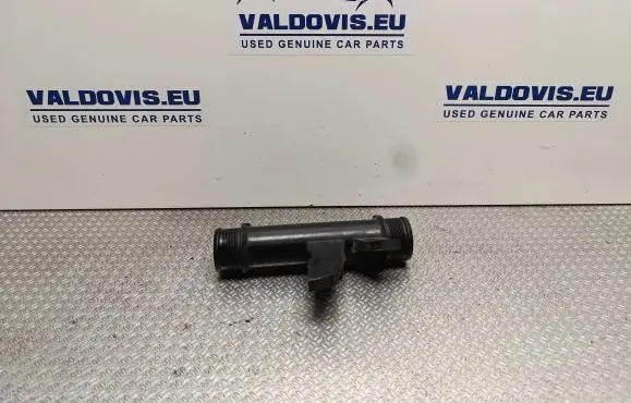 Mercedes-Benz Vito Viano W447 Engine coolant pipe/hose 1321043B