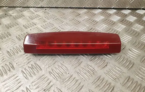Opel Zafira B Third/center stoplight 13252463