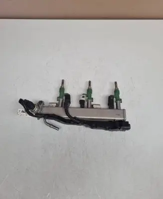 Toyota Yaris XP210 Fuel injector 2325015070 F02400 320112324