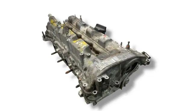 Toyota Avensis T270 Engine head 1ADFTV 5581119