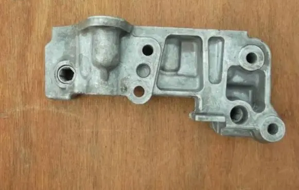 Mercedes-Benz B W246 W242 Engine mounting bracket A6512200607