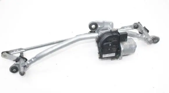 Volvo XC40 Front wiper linkage and motor 32328140
