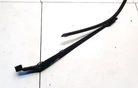 Toyota Avensis T270 Front wiper blade arm 3392125679 97036203