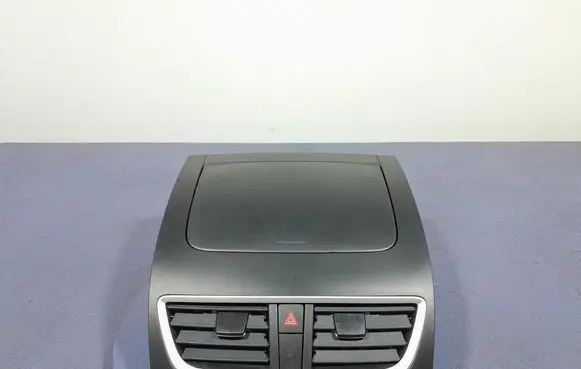 Suzuki Swift II Dashboard side air vent grill/cover trim 7382068LA