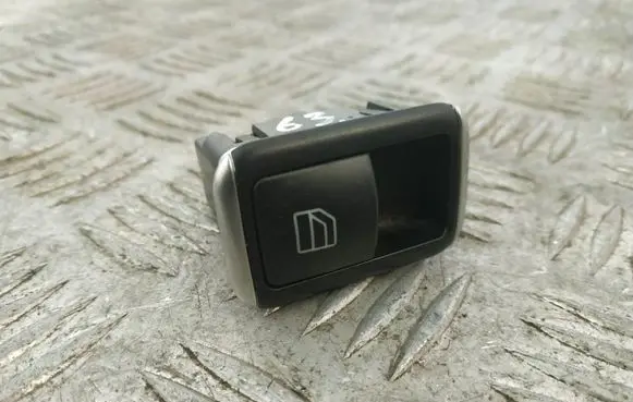 Mercedes-Benz E W212 Electric window control switch A2049058102