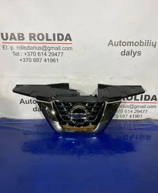 Nissan Juke I F15 Front bumper upper radiator grill 62072BV84A 62072BV85A