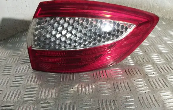 Ford Mondeo MK IV Rear/tail lights