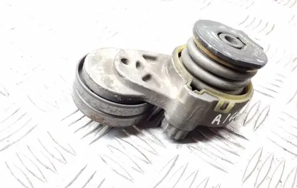 Opel Astra H Alternator belt tensioner 55556090AZ