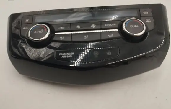 Nissan Qashqai Climate control unit 275004EA1A 90771
