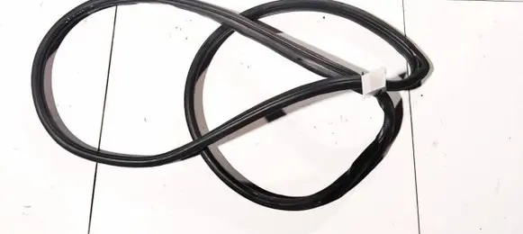 Mazda 2 Rubber seal rear door 