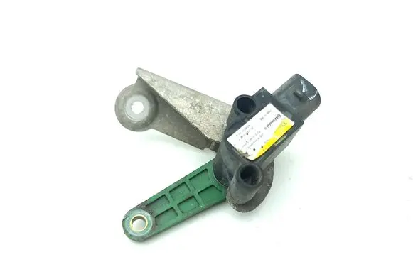 Headlight/headlamp level sensor