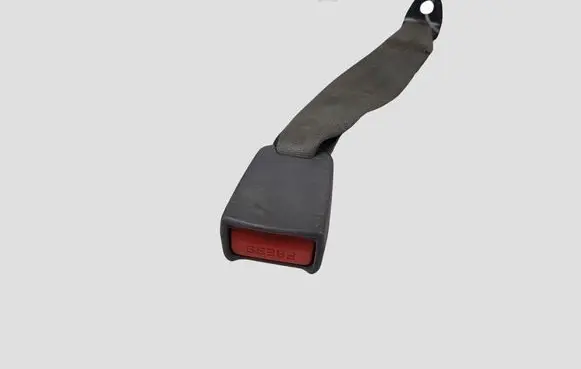KIA Carens II Rear seatbelt buckle