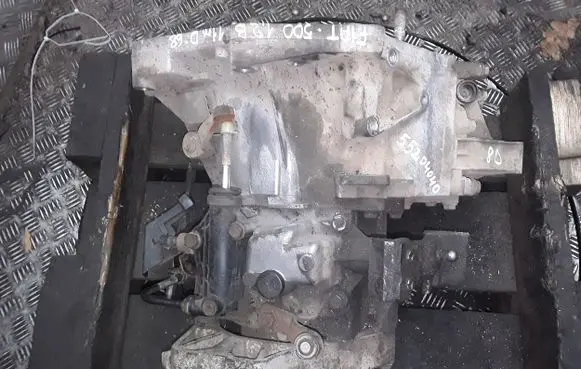 Fiat 500 Manual 5 speed gearbox 55204040
