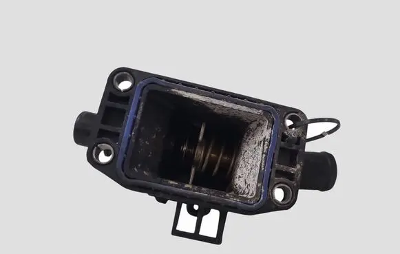 Peugeot 207 Thermostat/thermostat housing 9647767180