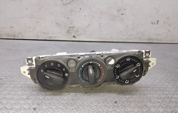 Ford Focus Climate control unit 3M5T19980AD