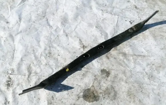 Chrysler Pacifica Front bumper mounting bracket