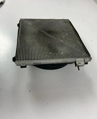 Tesla Model S Coolant radiator 600735200F