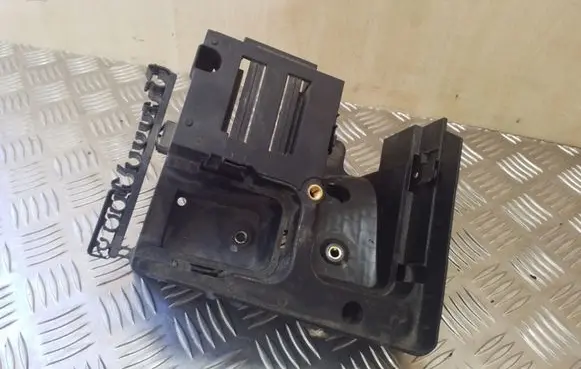 Volkswagen Caddy Other interior part 1K0907361