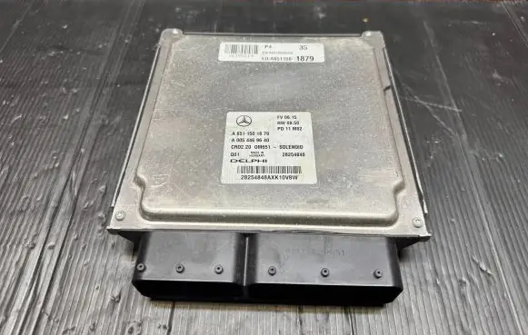 Mercedes-Benz Vito Viano W639 Engine control unit/module A6511501879