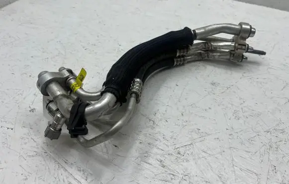 Tesla Model 3 Air conditioning (A/C) pipe/hose 162670100D